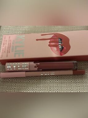 Kylie Cosmetics Matte Liquid Lipstick & Liner — Dusty Mauve Pink